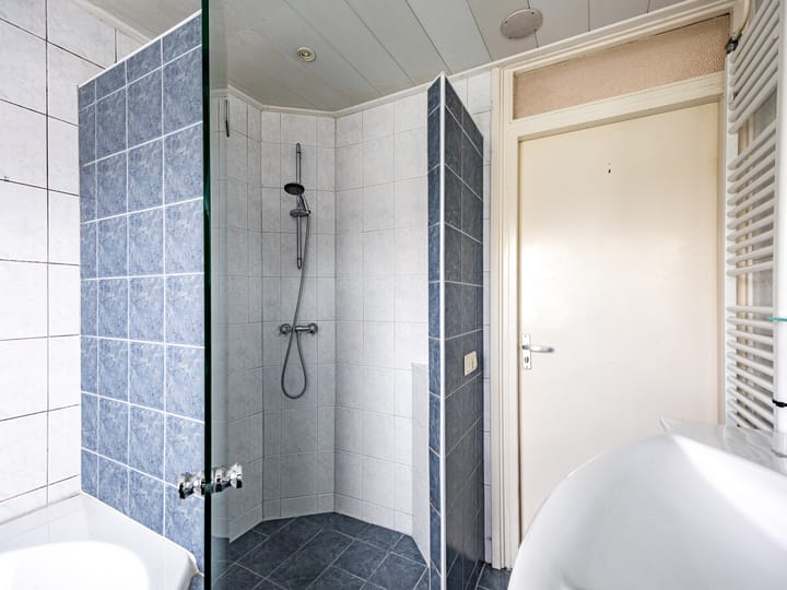 Foto 17 van van Dorthstraat 22