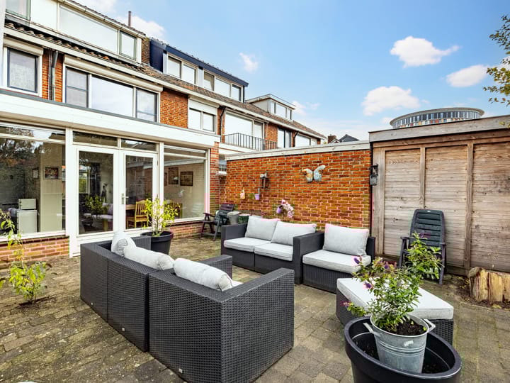 Foto 28 van van Dorthstraat 22