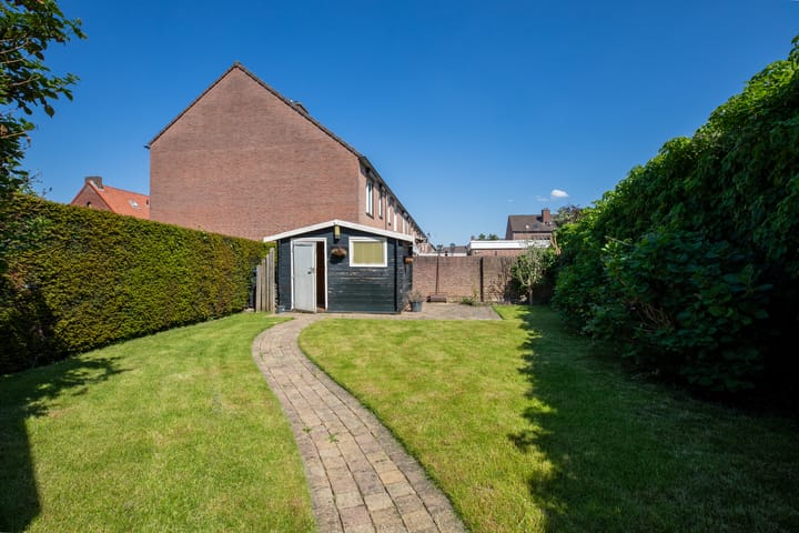 Foto 16 van Meezenbroekerweg 58