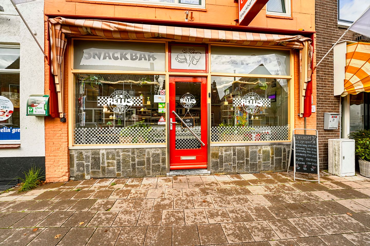 View photo 2 of Rijnstraat 70