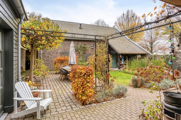 Foto 42 van Merumerbroekweg 8