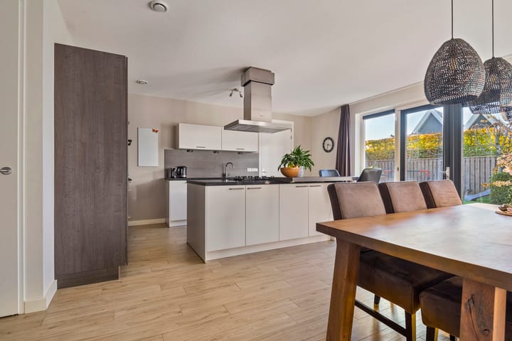 Foto 11 van Zonnedauw 8