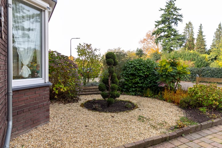 Photo 2 of Parallelweg 18