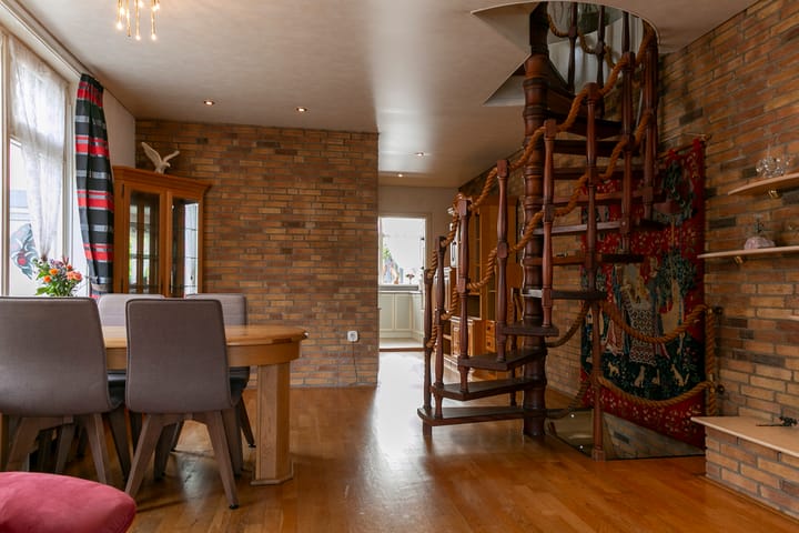 Photo 9 of Parallelweg 18