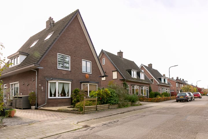 Photo 38 of Parallelweg 18