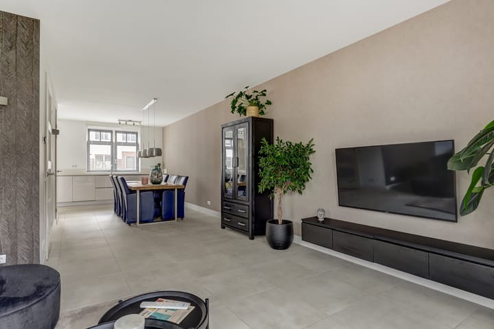 Photo 11 of Perzikengaarde 16