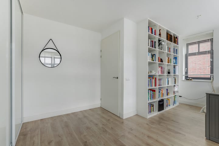 Photo 25 of Perzikengaarde 16