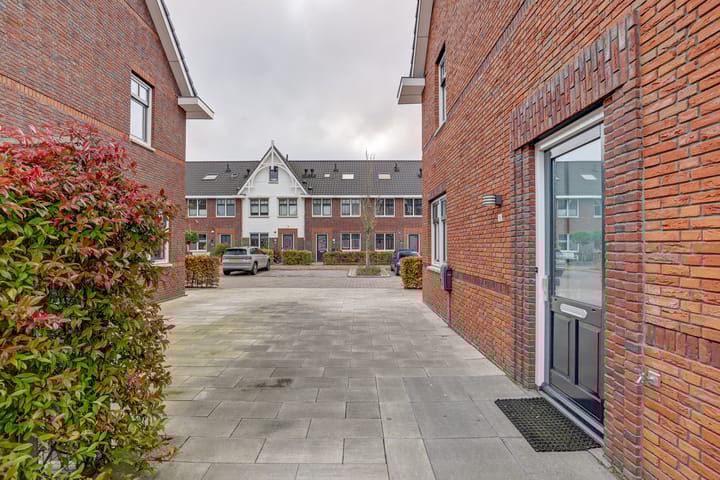 Photo 44 of Perzikengaarde 16