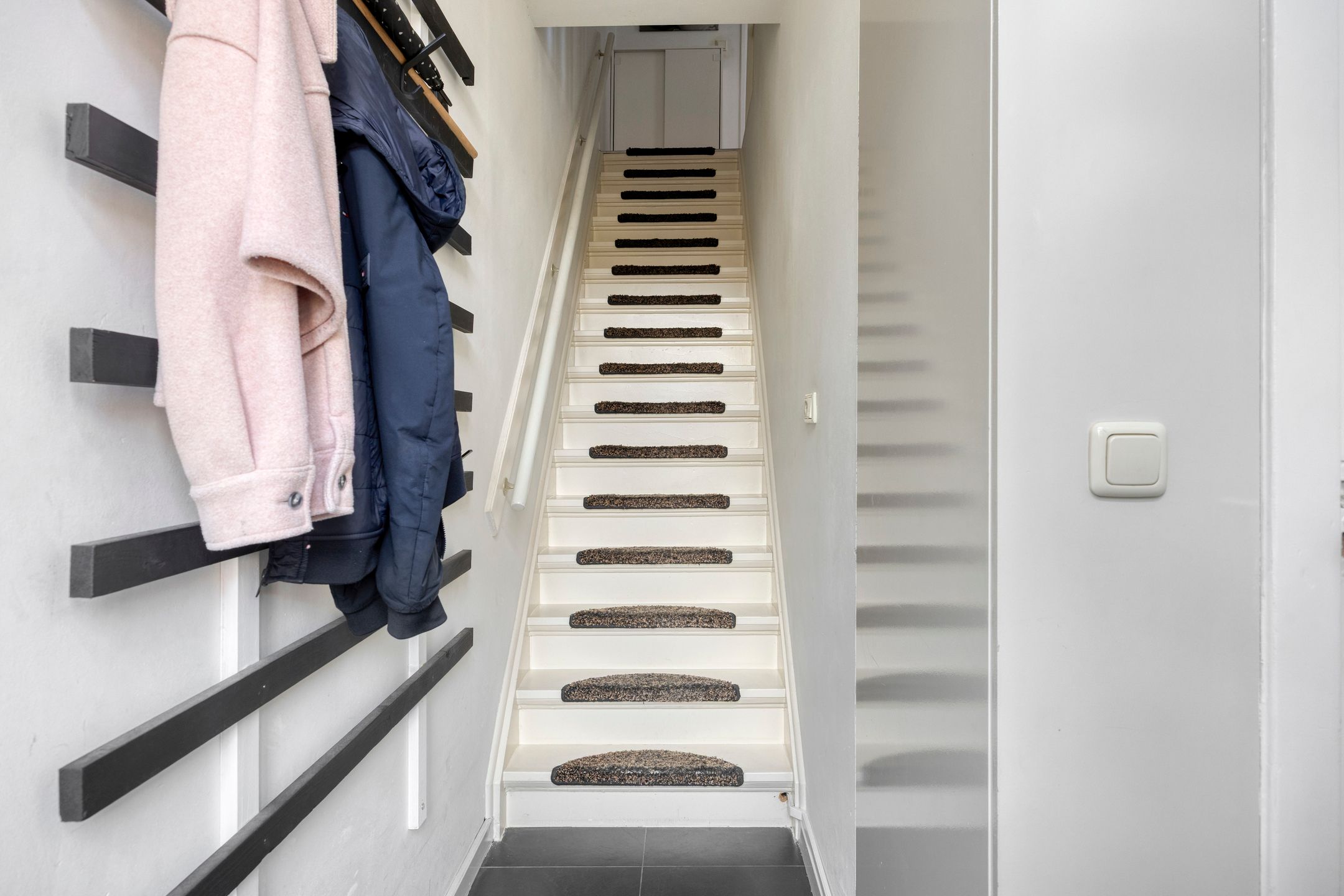 Foto 9 van Van Loëstraat 8