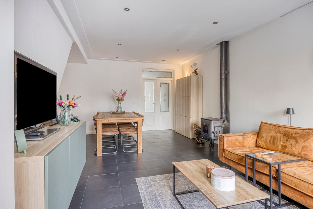 Foto 11 van Van Loëstraat 8