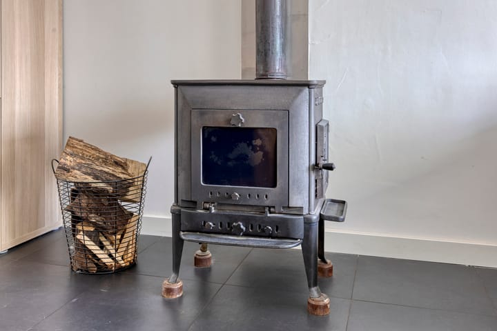 Photo 14 of Van Loëstraat 8