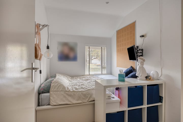 Photo 30 of Van Loëstraat 8