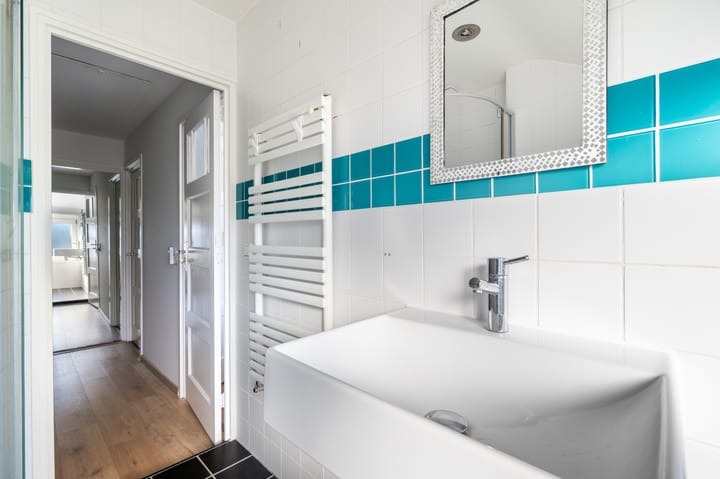 Photo 30 of Floresstraat 96