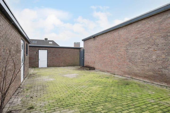 Photo 20 of Ruijs de Beerenbrouckstraat 1