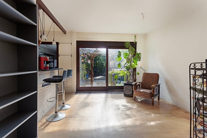 Photo 10 of Röntgenstraat 24