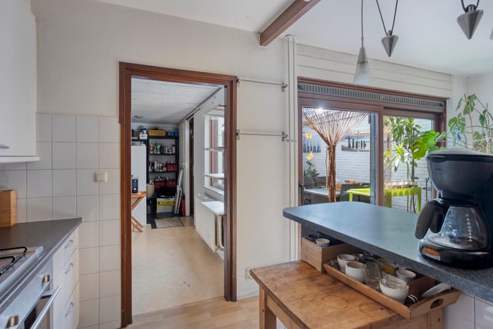 Photo 14 of Röntgenstraat 24