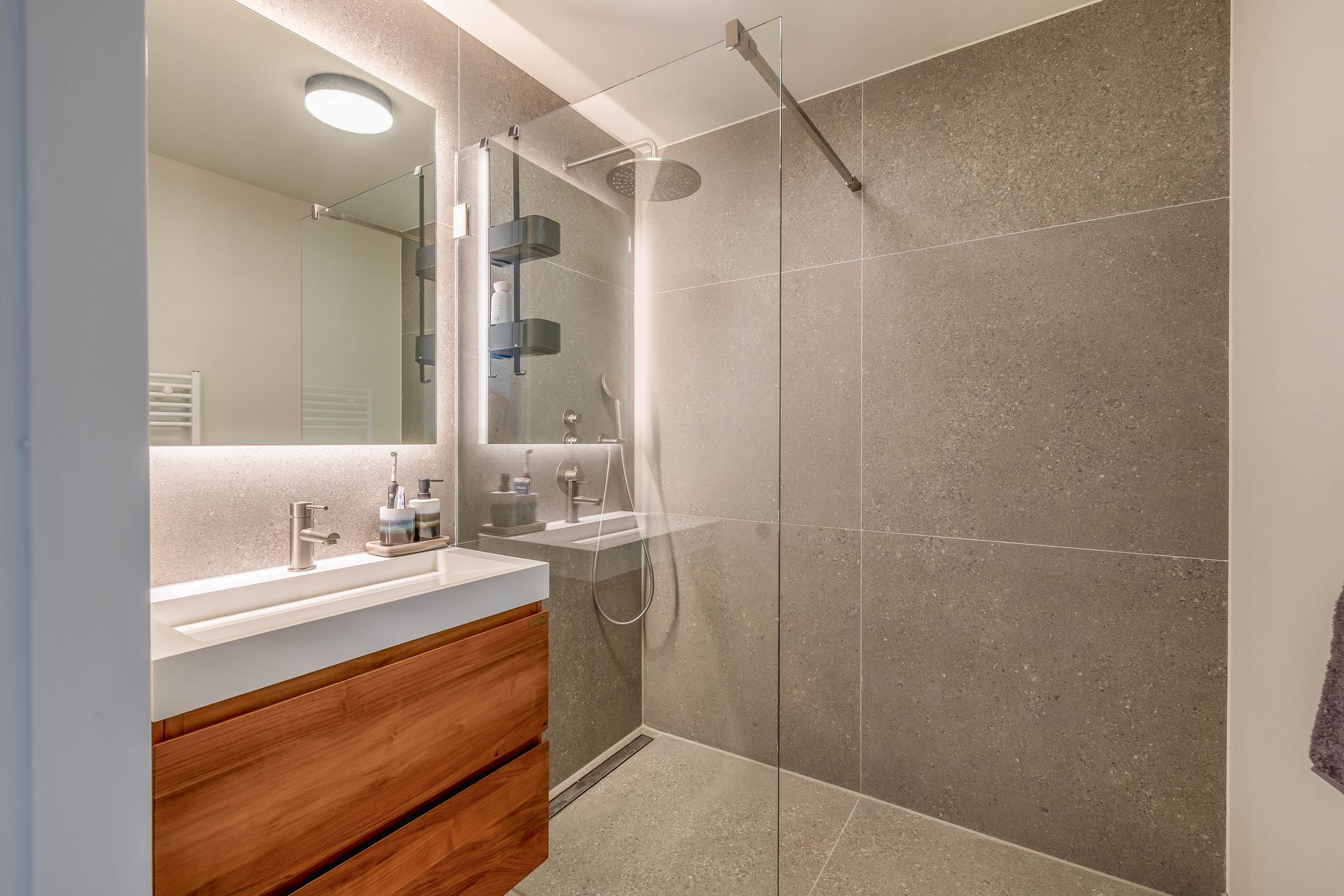 Photo 27 of Dollardstraat 4