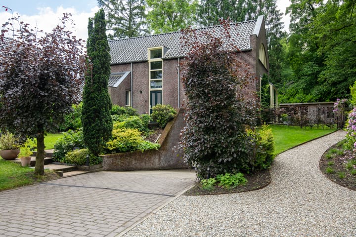 Photo 27 of Hoenderloseweg 145-B