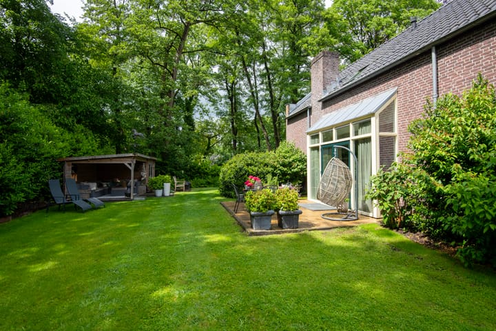 Photo 36 of Hoenderloseweg 145-B