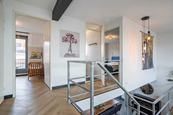 Photo 16 of Friendshipring 118