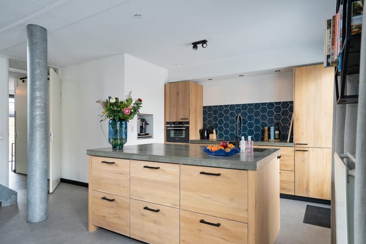 Photo 19 of Friendshipring 118