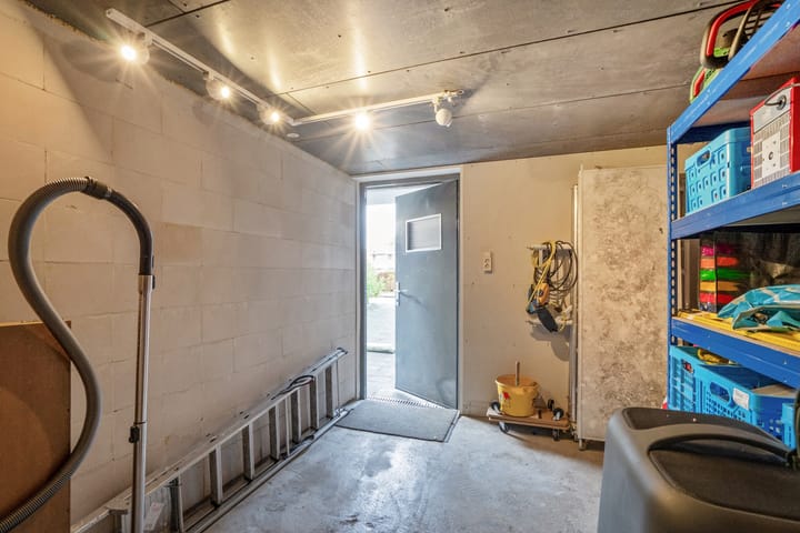 Photo 25 of Friendshipring 118