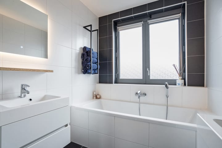 Photo 30 of Friendshipring 118