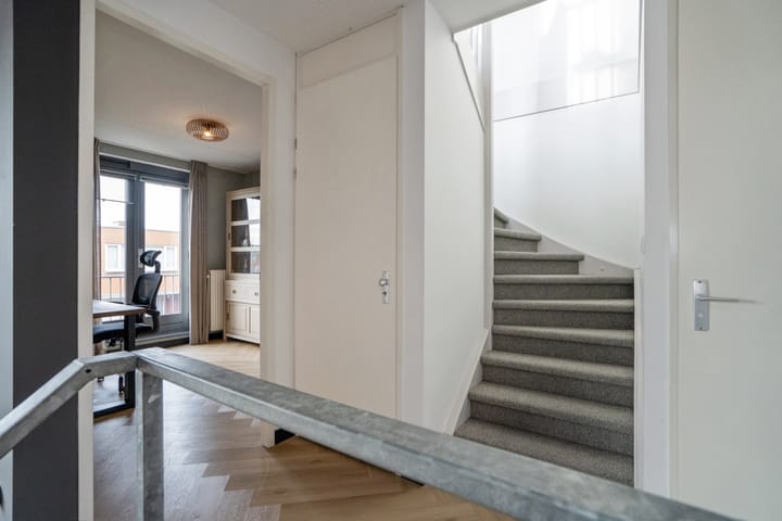 Photo 36 of Friendshipring 118