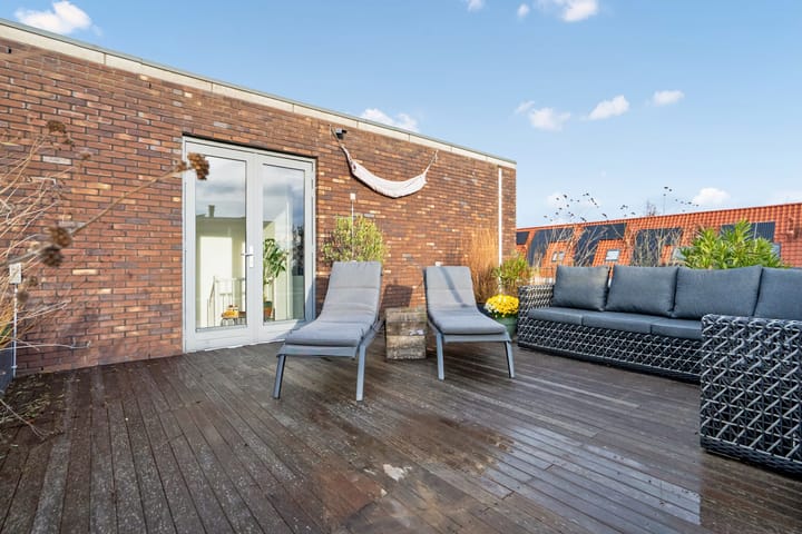 Photo 42 of Friendshipring 118