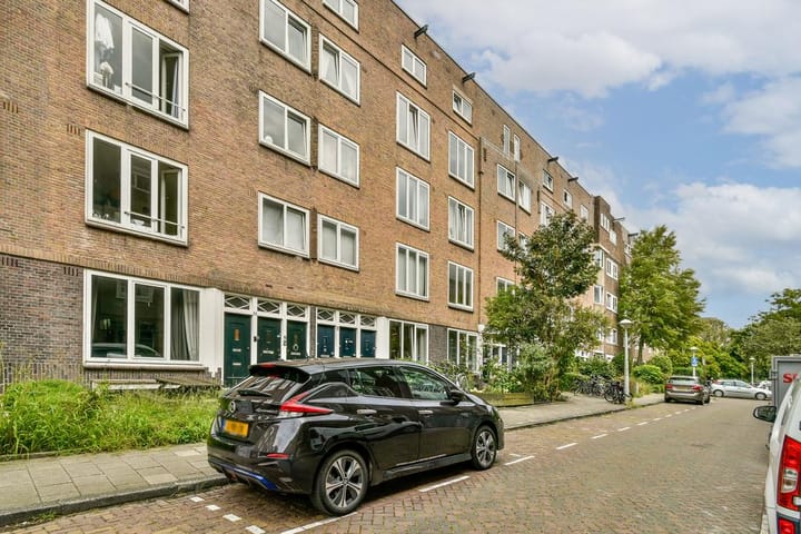 Photo 5 of Borssenburgstraat 24-H