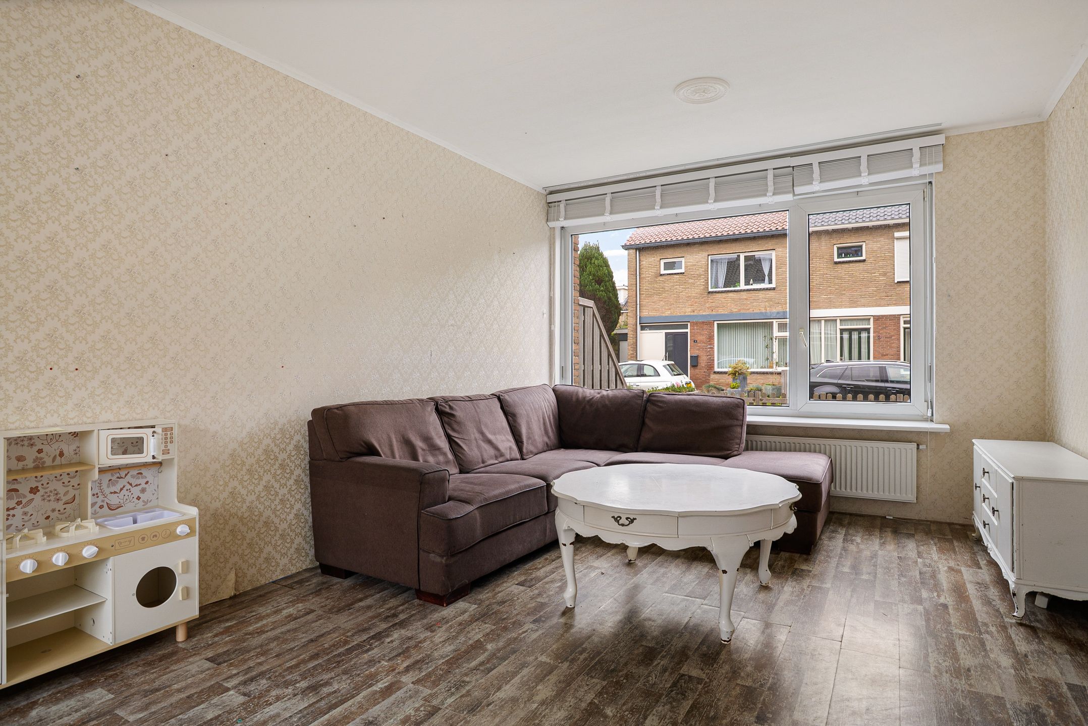 Photo 6 of Diepenbrockstraat 10