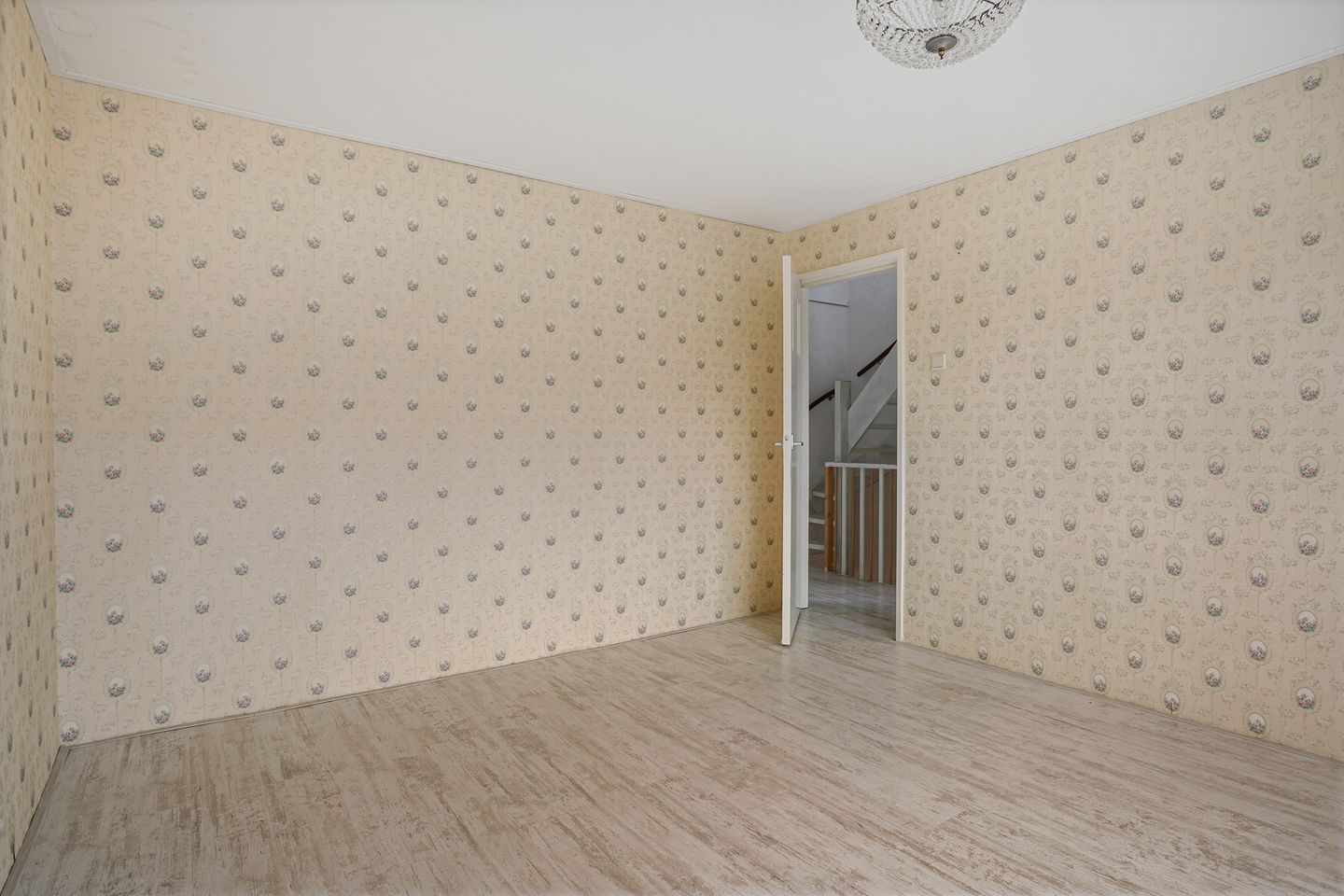 Photo 20 of Diepenbrockstraat 10