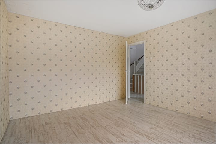 Photo 20 of Diepenbrockstraat 10