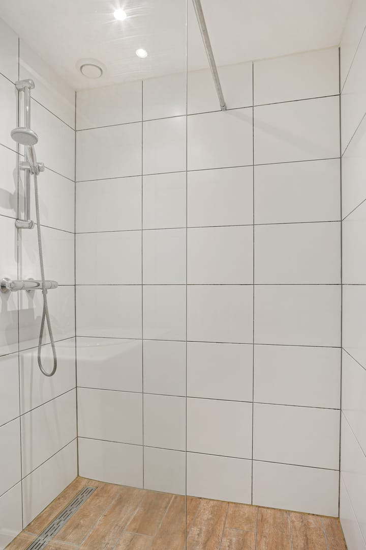 Photo 21 of Diepenbrockstraat 10