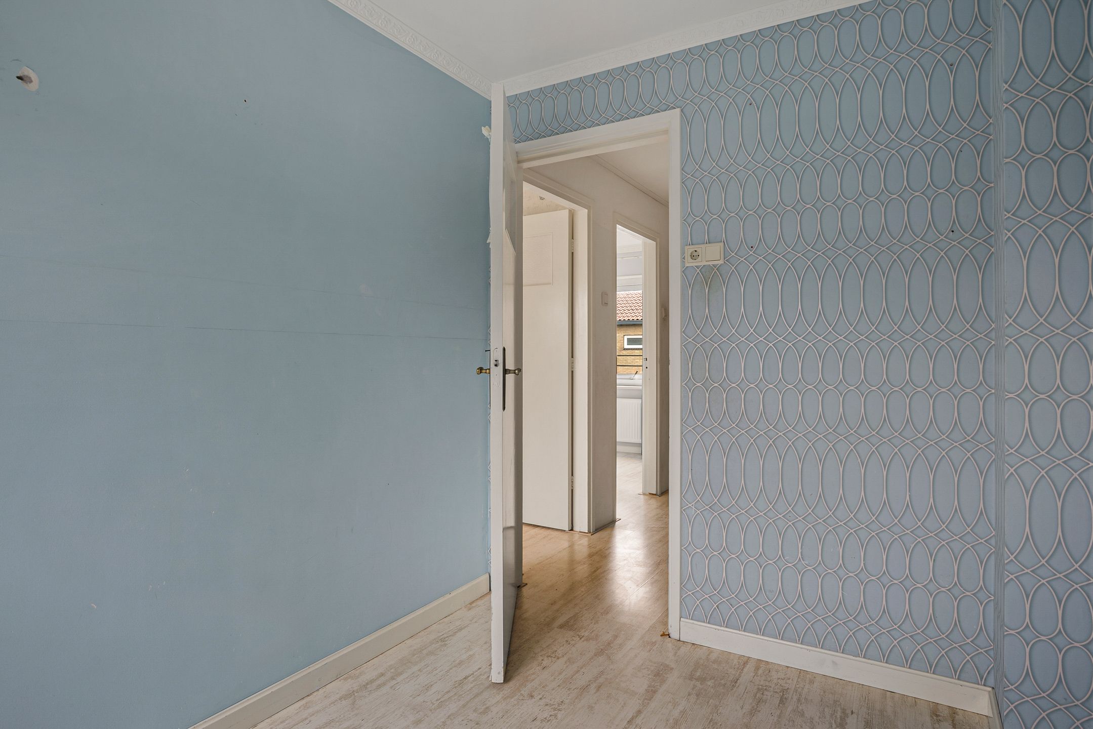 Photo 27 of Diepenbrockstraat 10