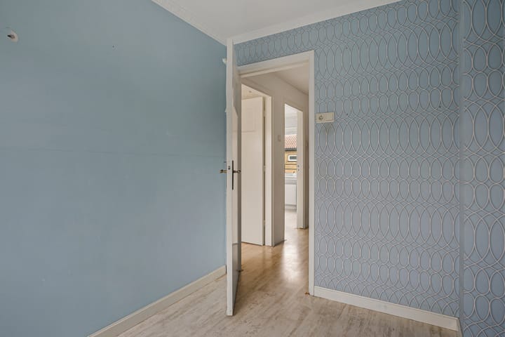 Photo 27 of Diepenbrockstraat 10