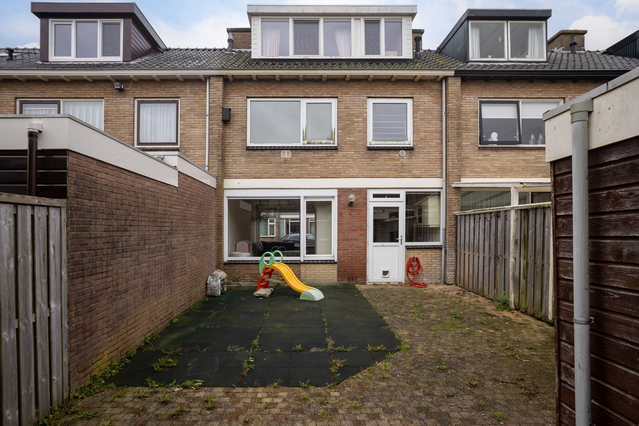 Photo 36 of Diepenbrockstraat 10