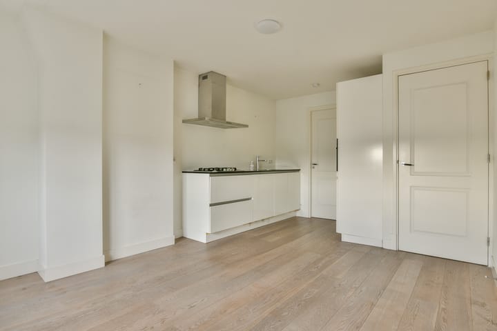 Photo 2 of Borssenburgstraat 24-4