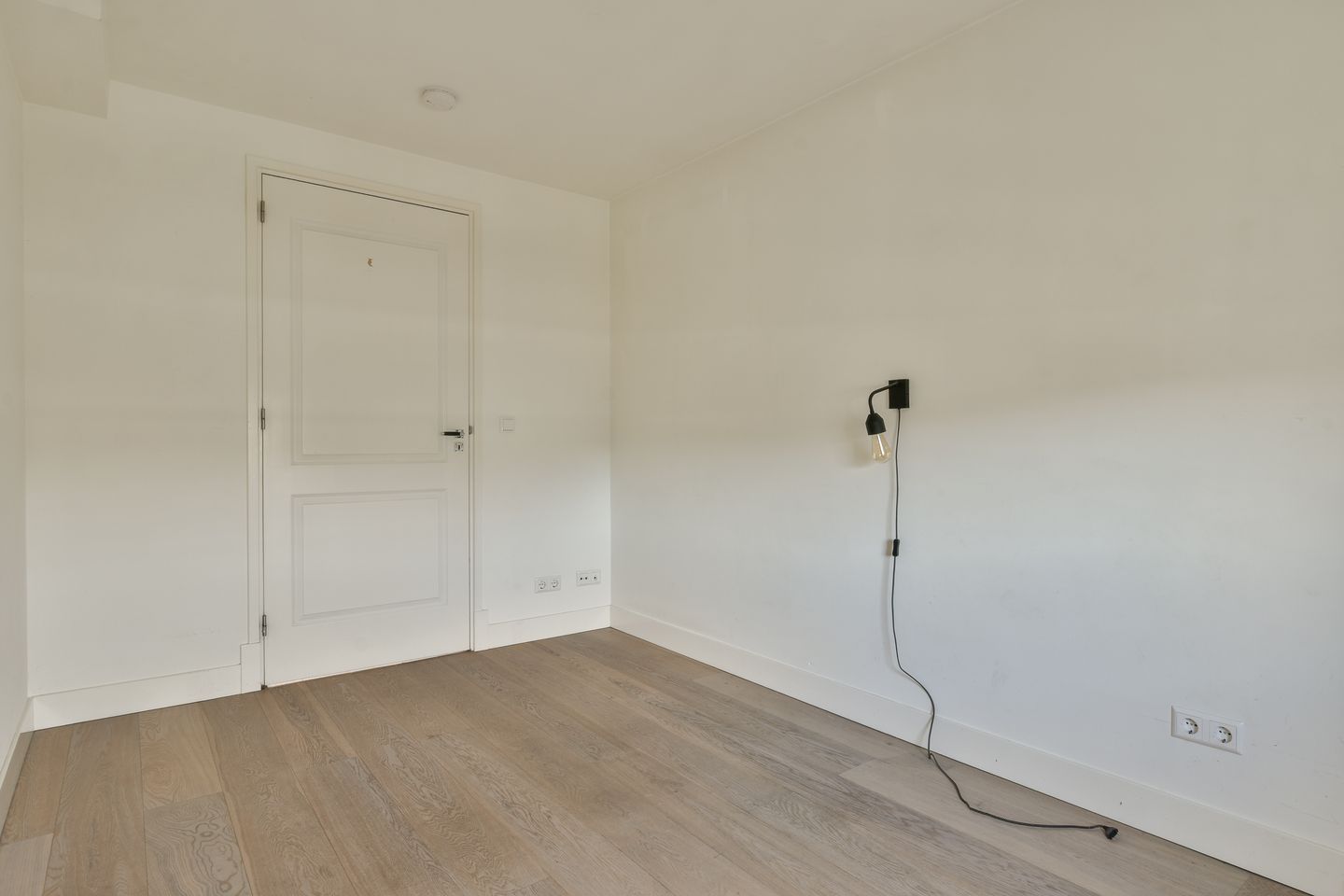 Photo 10 of Borssenburgstraat 24-4