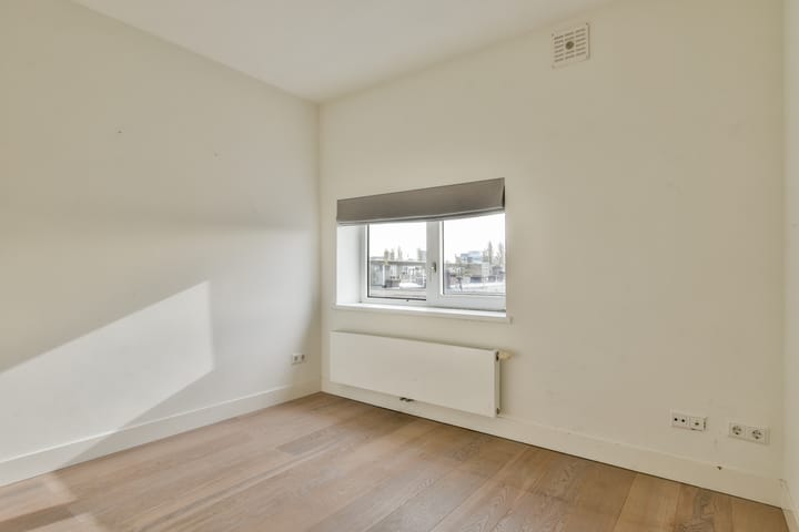 Photo 11 of Borssenburgstraat 24-4