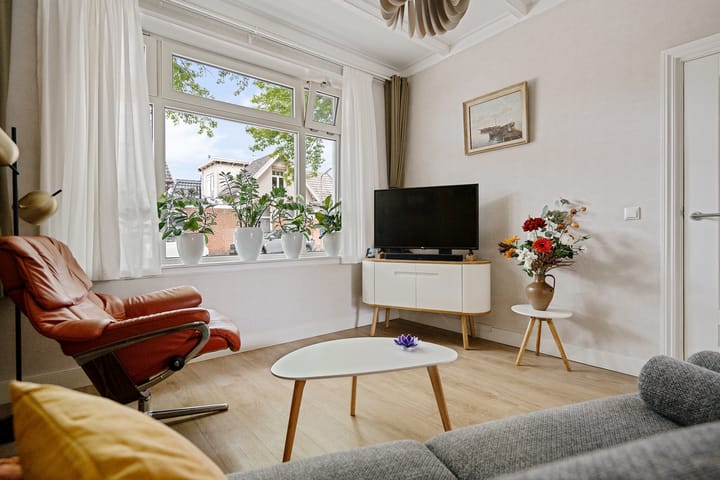 Foto 2 van van Echtenstraat 106