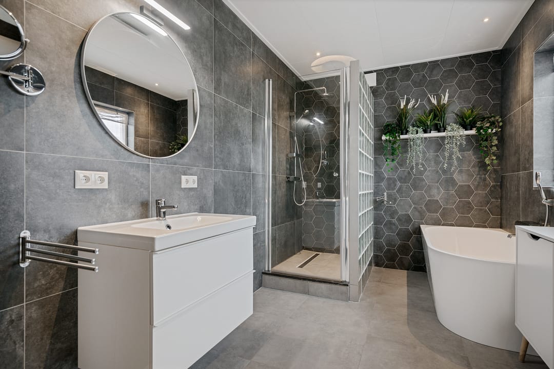 Foto 22 van van Echtenstraat 106