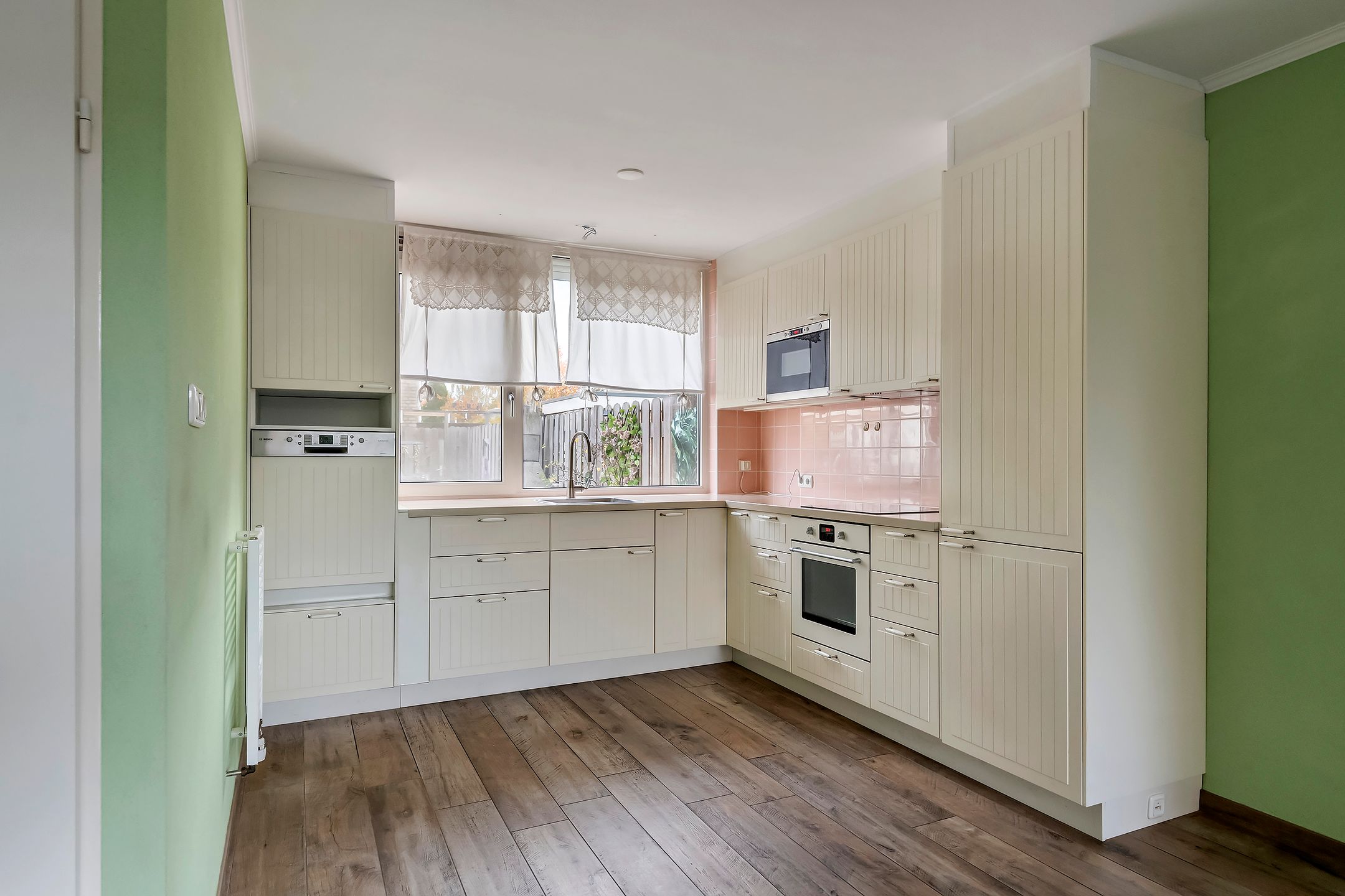 Photo 6 of Pruimeboom 2