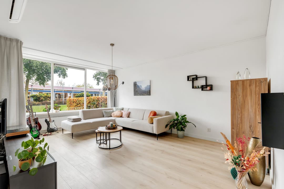 Photo 2 of Bizetlaan 13