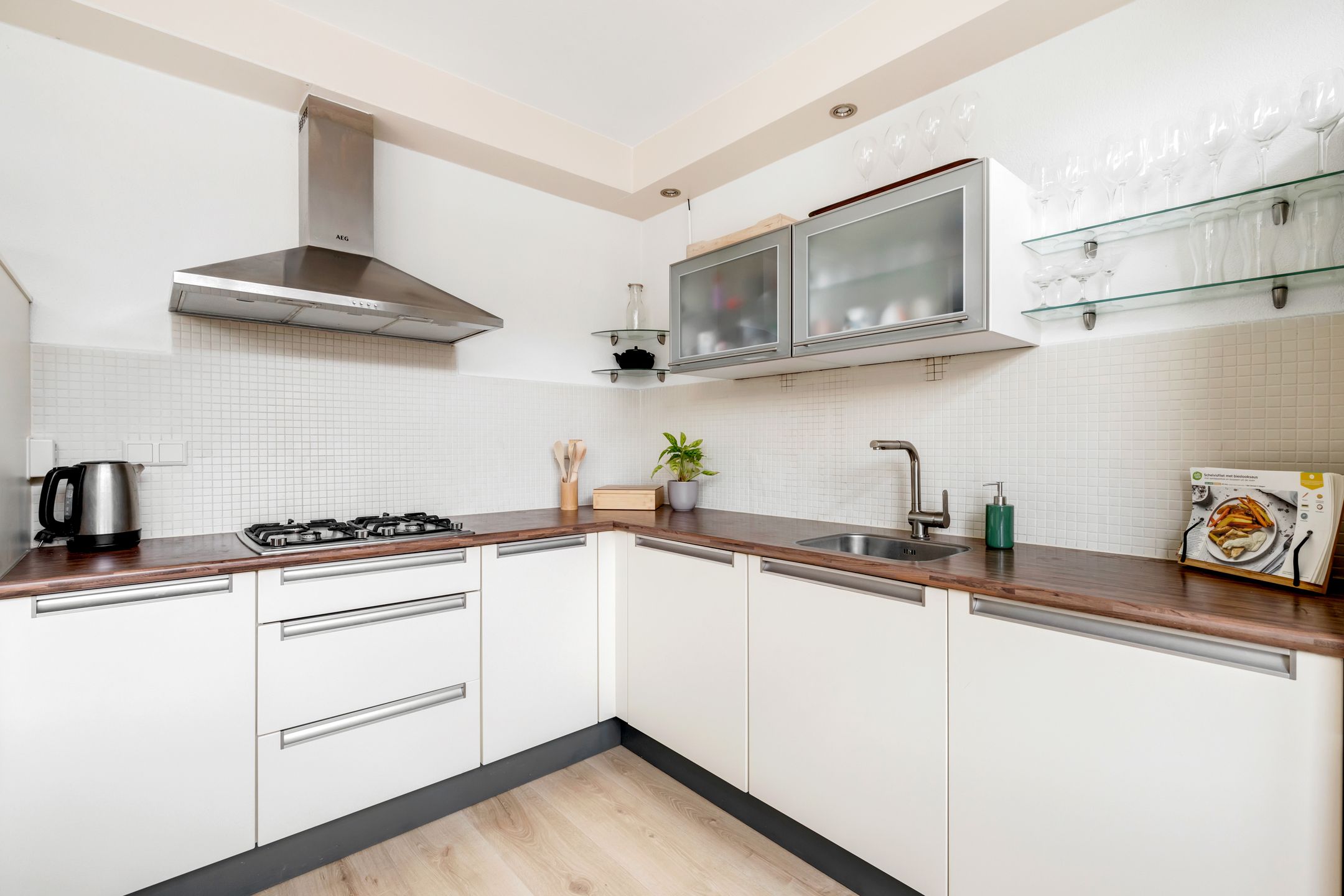 Photo 3 of Bizetlaan 13