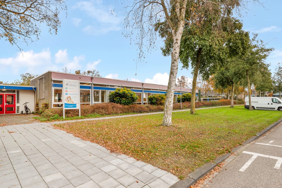 Photo 28 of Bizetlaan 13