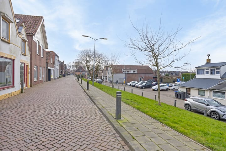 Photo 42 of Molendijk 15