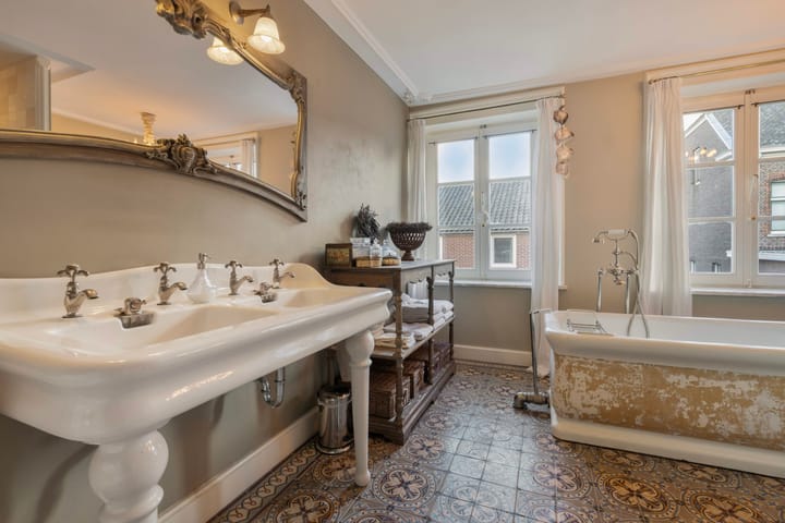 Photo 20 of Grotestraat 37