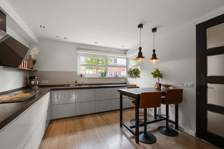 Foto 8 van W.M. Dudokstraat 15