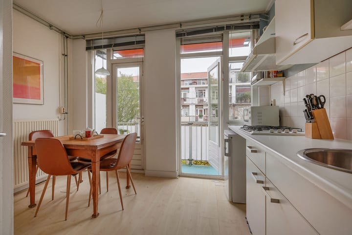 Foto 12 van Woestduinstraat 34-1